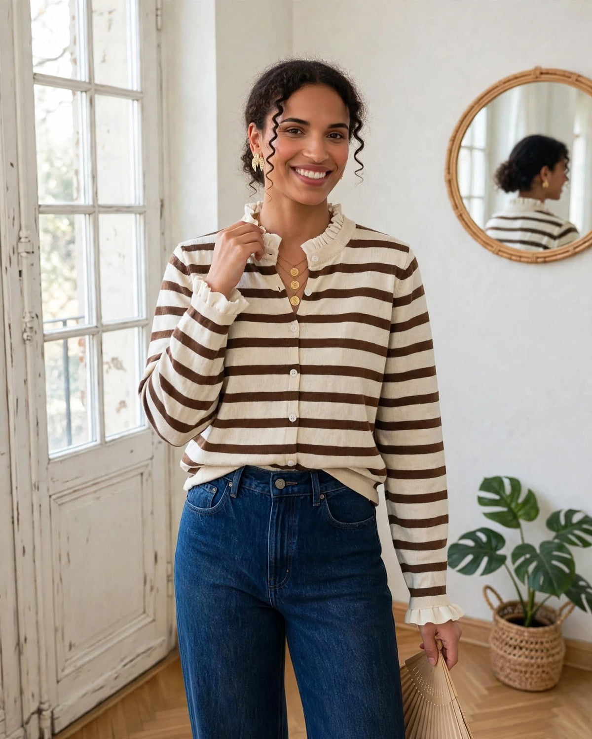 2. pull rayé femme marron et écru col froufrou volanté
