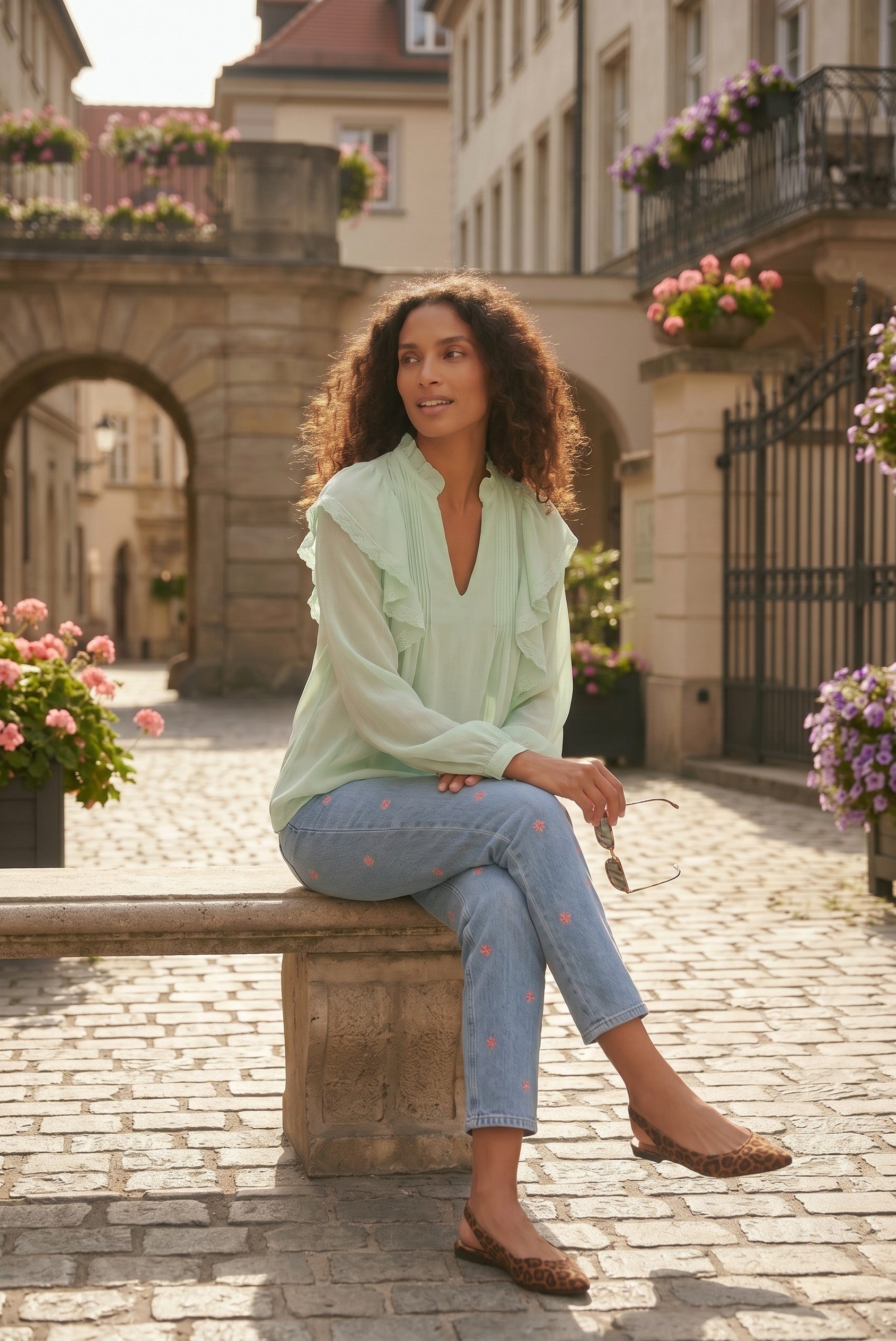 Look estival avec short rayé femme coupe fluide