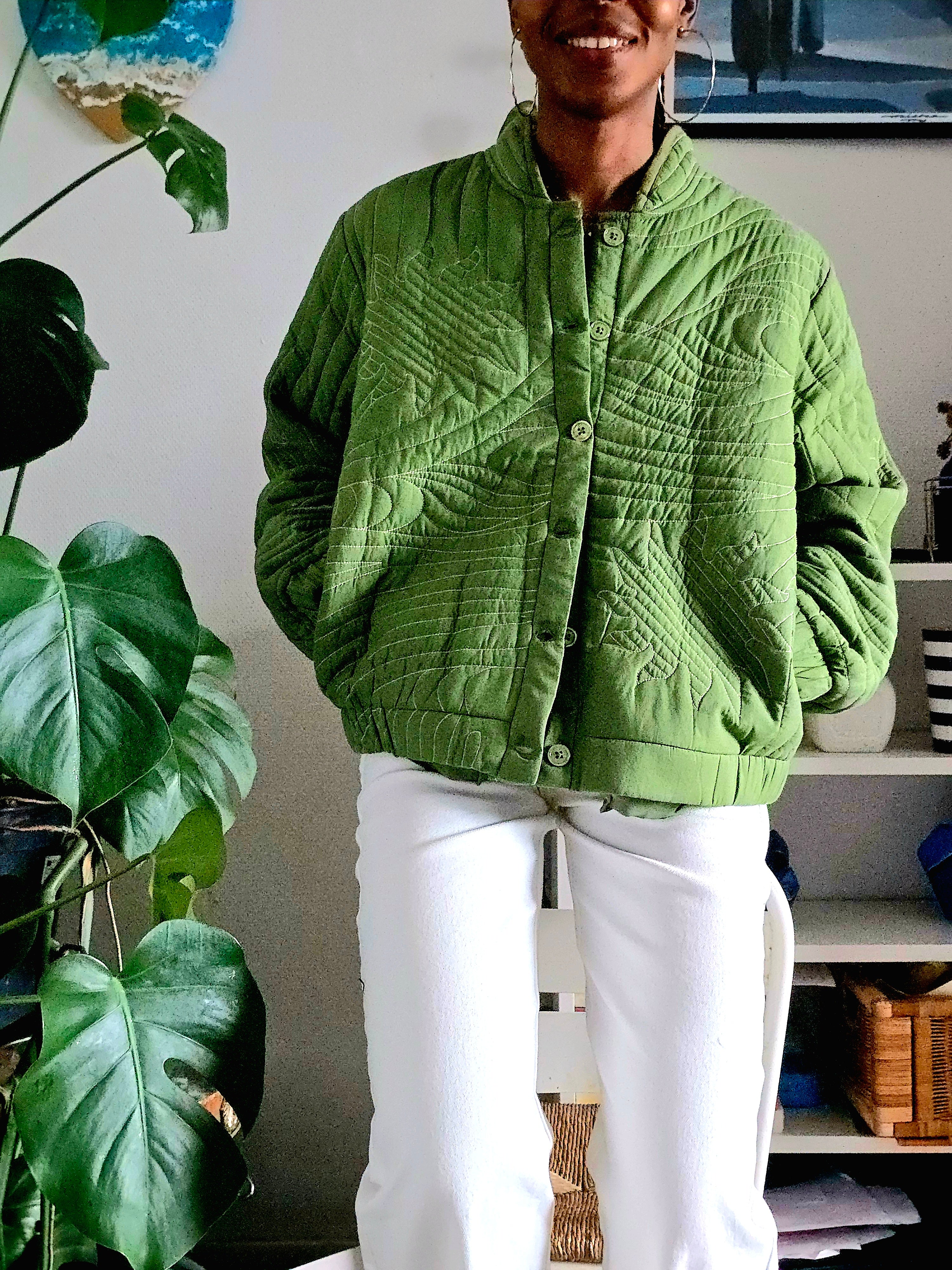 bomber vert, bomber matelassé femme, veste streetwear femme, bomber brodé, mode urbaine chic