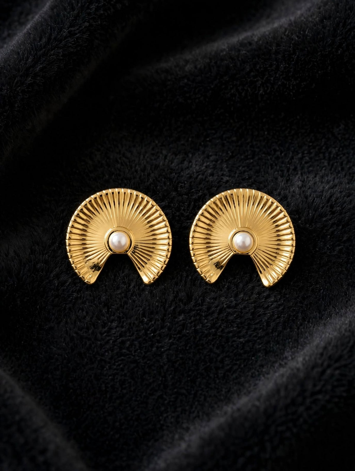 boucles oreilles demi coquillage acier inoxydable dore femme