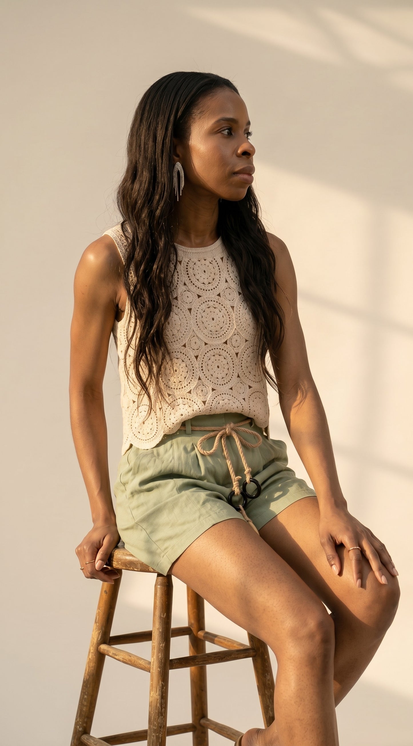 Short taille haute avec ceinture