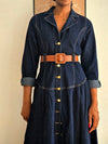 
robe maxi en denim brut élégante ceinturée