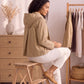 trench-court-femme-beige-vue-de-dos-bavolet