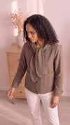 veste-courte-femme-motif-pied-de-poule-vue-de-face